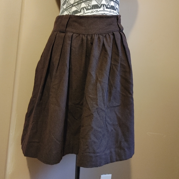 Pink Martini brown wool full skirt with pockets
